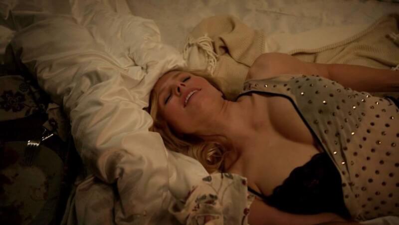 Kristen Bell sexy – House of Lies s05e01 (2016)