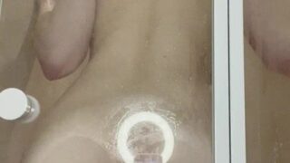 lyracr0w0 shower Nude Video