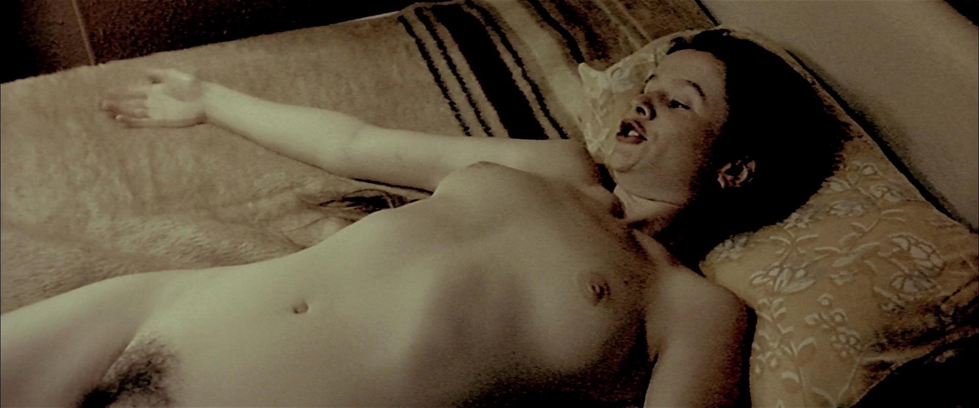 Emily Watson nude – Breaking the Waves (1996)